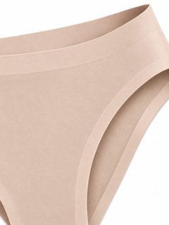 Nude detail view - waist and leg opening