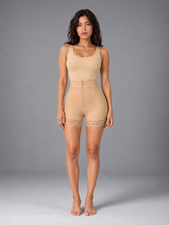 Nude model view - front