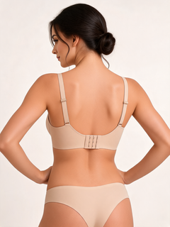 Nude model view - back