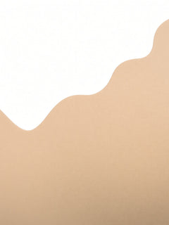Beige detail view - scalloped neckline