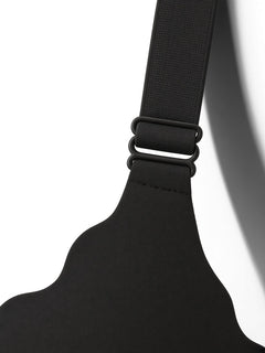 Black detail view - adjustable strap